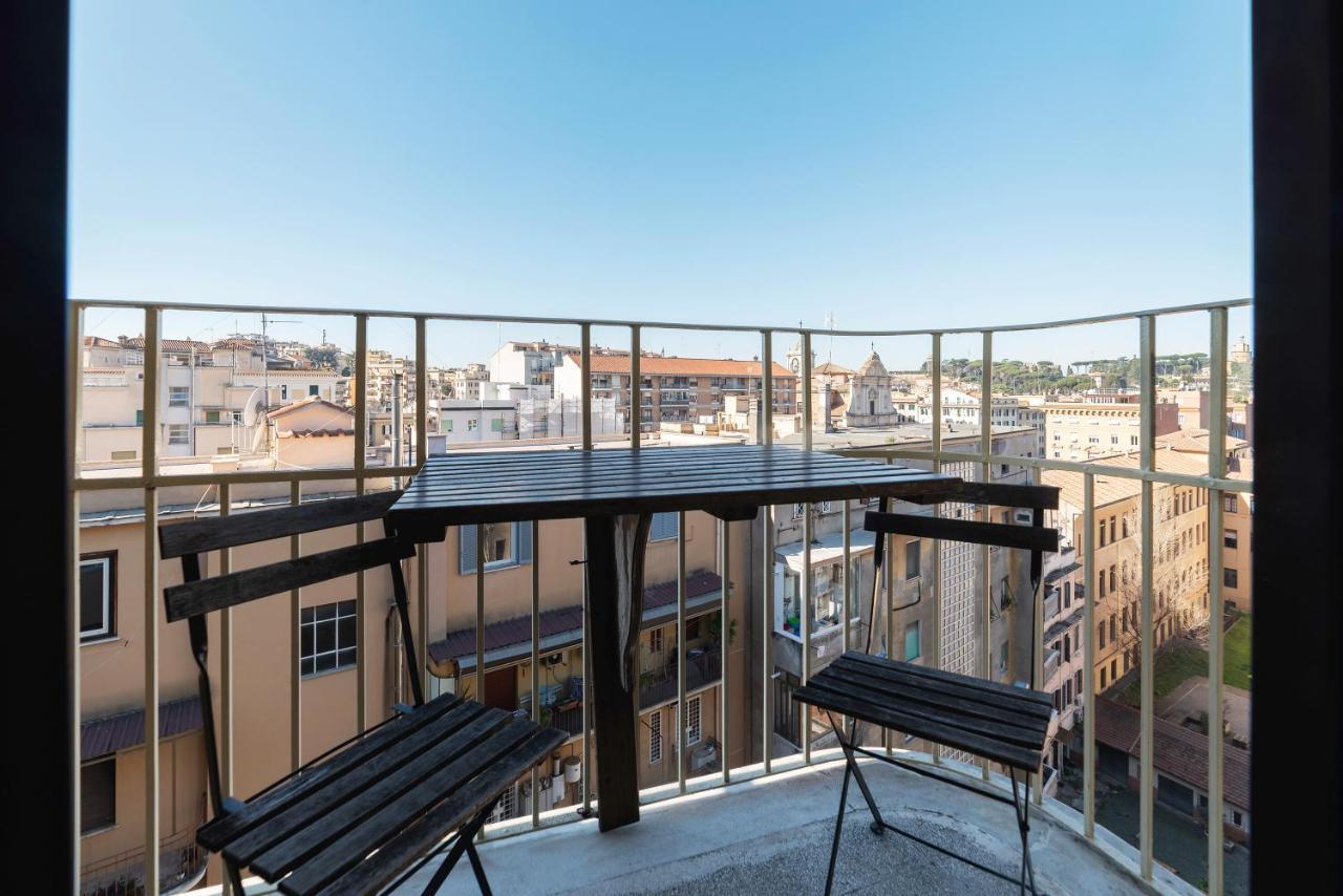 Bright Apt With Views Of San Pietro 로마 외부 사진